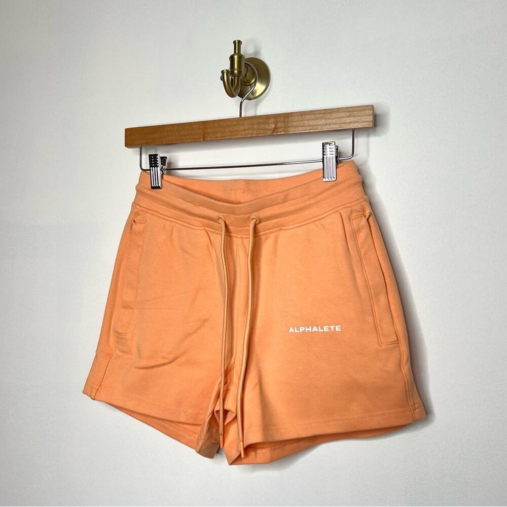 Alphalete Essential Core Short Orange Frost